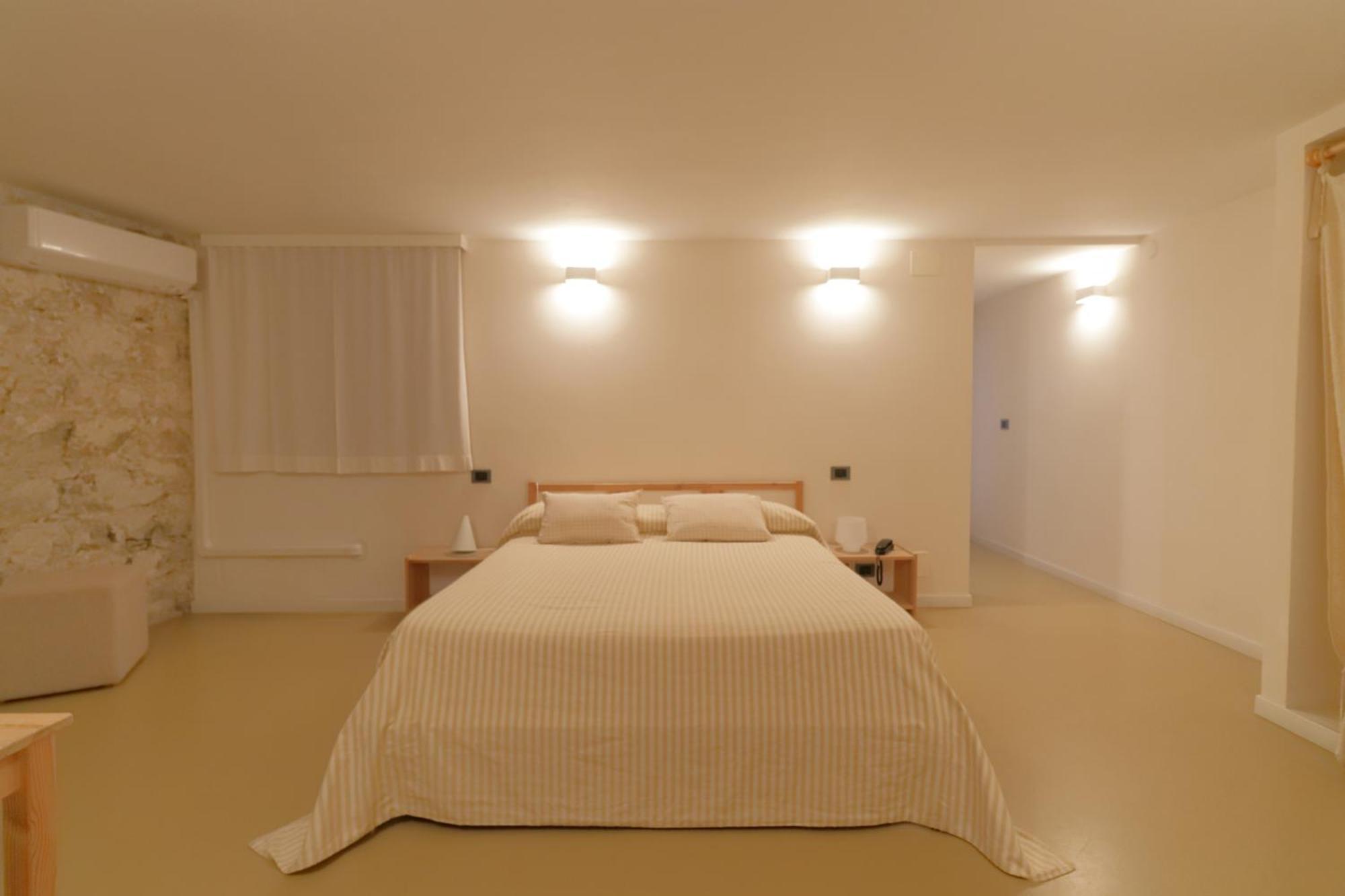 Al Postale 17 Bed and Breakfast Erice Buitenkant foto
